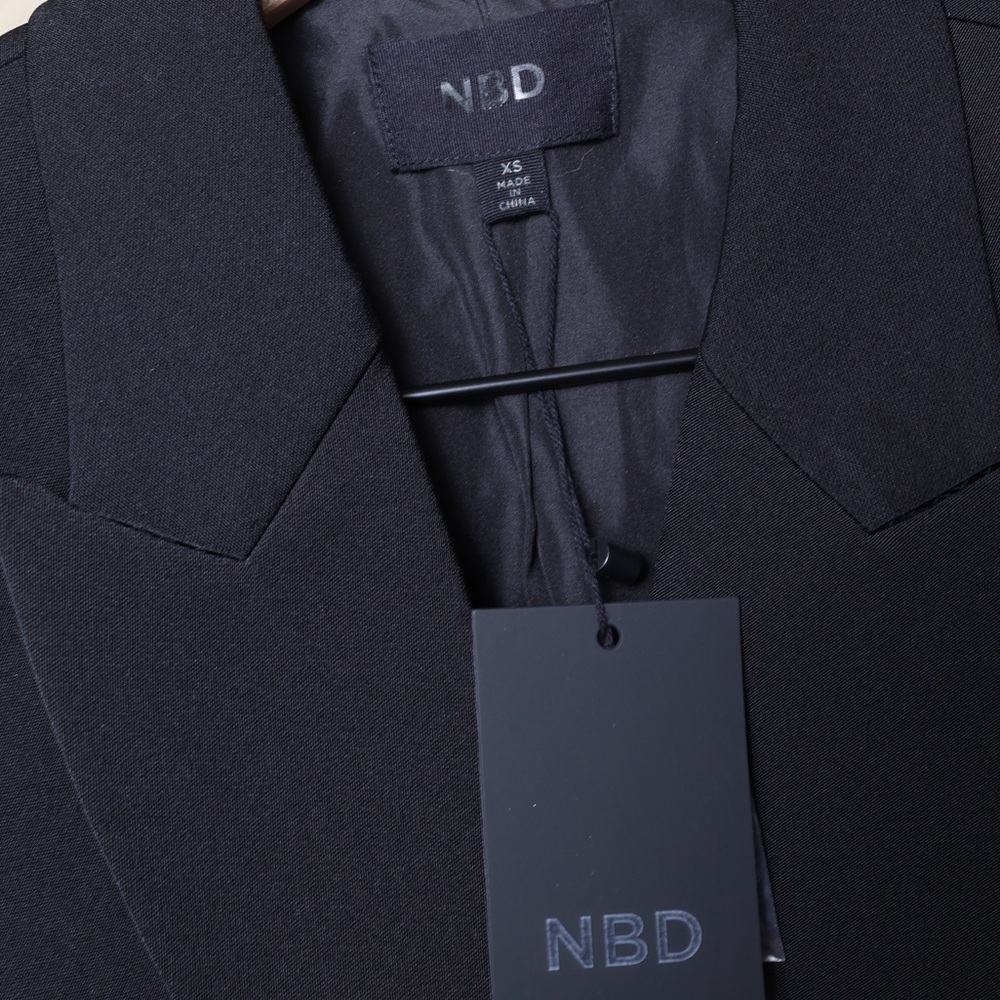 NWT NBD Donna Oversized Black Blazer Size XS - Picture 4 of 4